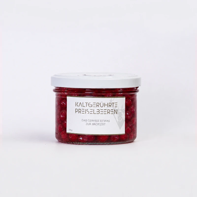 Kaltgerührte Preiselbeeren im Glas